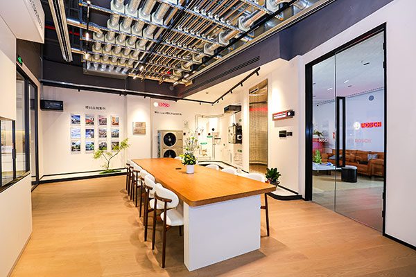 博世首家i - Hybrid舒适系统旗舰店登陆沪上,开启混动热泵水系统新纪元(图4) https://upload.cheaa.com/2025/0624/1750732566755