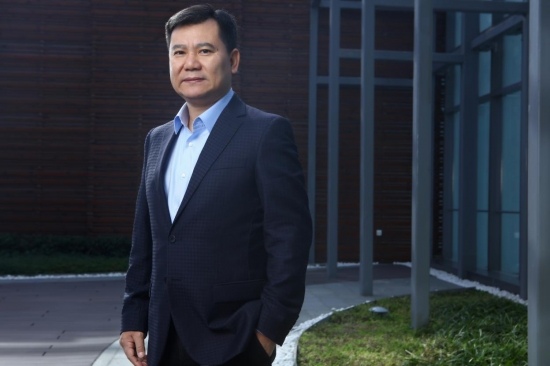 苏宁按下双循环快捷键，张近东谈创新与服务(图1)