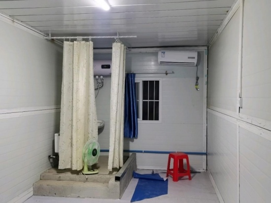 连夜抢装上千套空调，苏宁易购帮客助力防疫一线(图2)