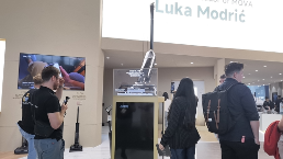 IFA 最火焦点!MOVA智能清洁进入“双臂时代”(图4) https://upload.cheaa.com/2025/0905/1757068766896