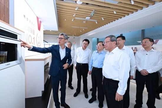 李强在江苏调研，了解博西家电技术研发和市场拓展等情况(图1)