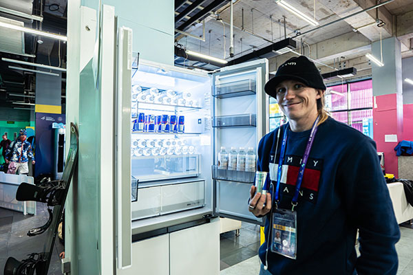 登陆滑雪大跳台世界杯 长虹·美菱将以“虹色风暴”重启健康生活赛场(图3) https://upload.cheaa.com/2025/1206/1765009483380