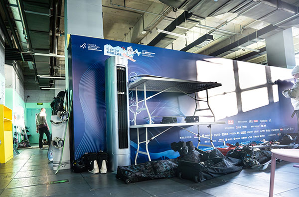 登陆滑雪大跳台世界杯 长虹·美菱将以“虹色风暴”重启健康生活赛场(图4) https://upload.cheaa.com/2025/1206/1765009571991