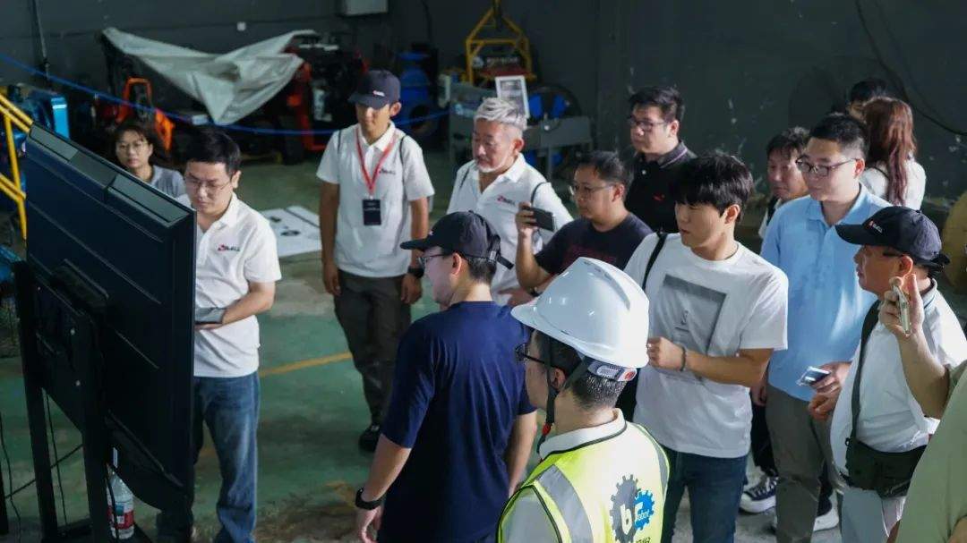 1755223084391790.jpg 62c3fd1331a9d12bd32062d9ea820a0f.jpg