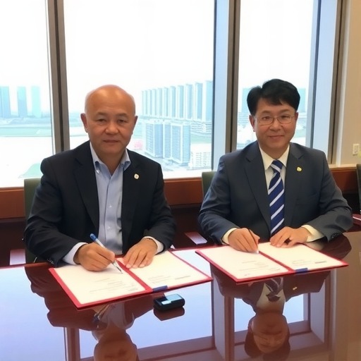 山东公用与法国苏伊士集团在京签约(图3)